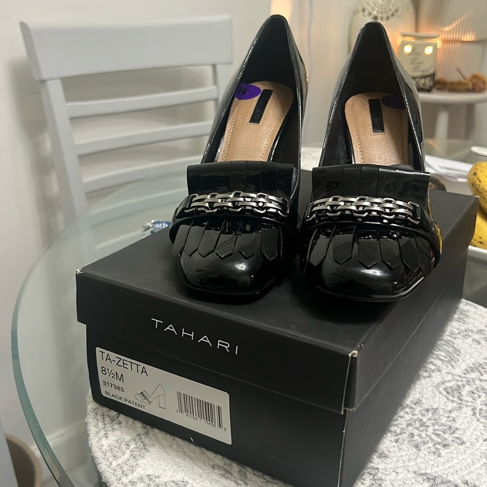 Tahari Patent Heel